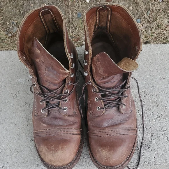 Red Wing 8111 Iron Ranger Brown Leather Boots Size 10, Width 2E - Picture 2 of 16